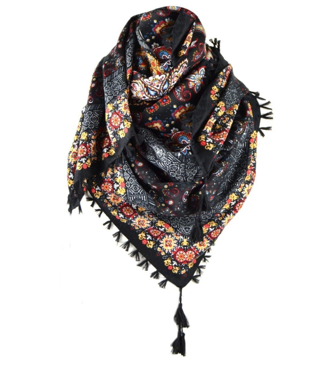 Large BOHO scarf with floral patterns