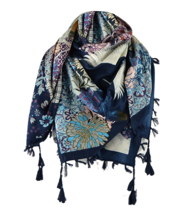 Large BOHO shawl with floral patterns Cranes