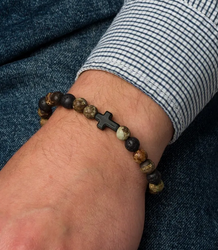 Men's bracelet with natural stones