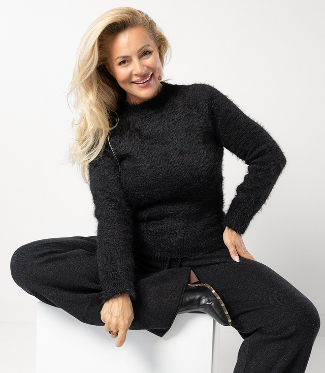 Fluffy short sweater with round neck MILA
