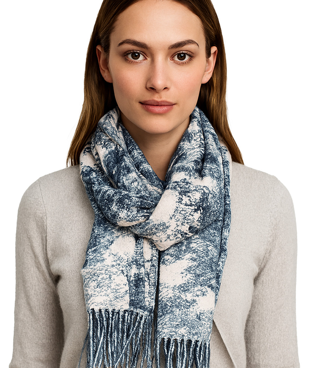 Women's scarf with floral motif and tassels elegant