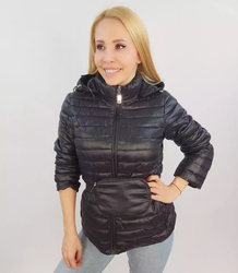 Short transitional quilted jacket with a sachet