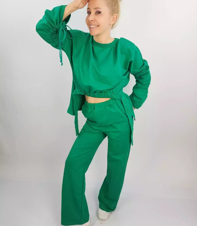 Tracksuit flared pants sweatshirt fitted set