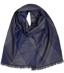 Men's scarf with tassels in patterns