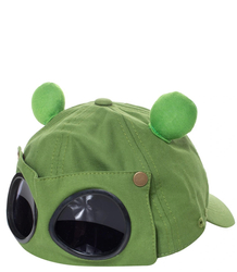 Baseball cap with glasses and frog eyes