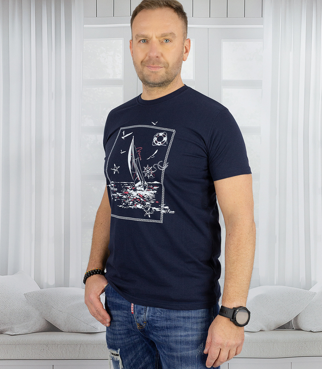 Men's short sleeve t-shirt with nautical motif