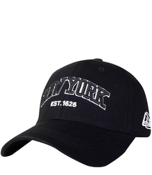 Baseball cap decorated with the words NEW YORK