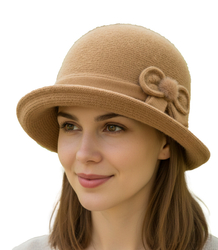 Women's cloche hat with bow