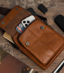 Men's SMALL rectangular padded bag elegant