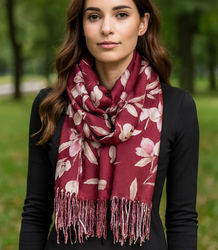 Women's scarf with a motif of small flowers tassels