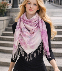 Women's scarf with floral pattern 100x100