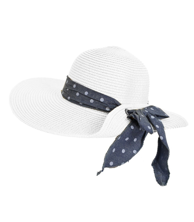 Stylish women's beach hat with a bow
