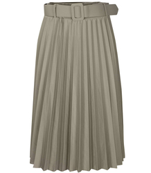 Fashionable pleated skirt with belt