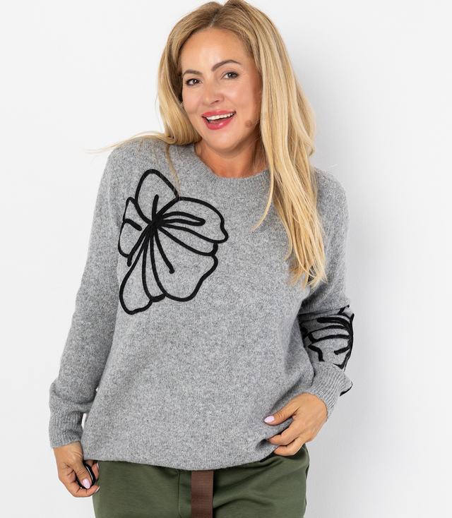 Classic women's sweater with 3D flower applique CLASSIC BLOOM