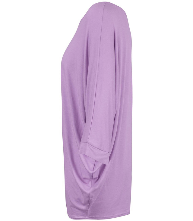 Klasyczna wygodna gładka bluzka oversize
