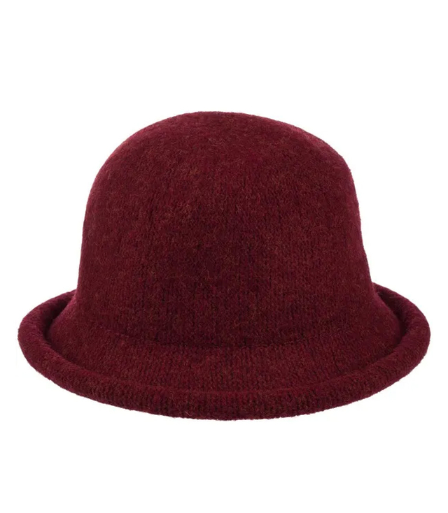 Women's hat made of soft teddy fabric