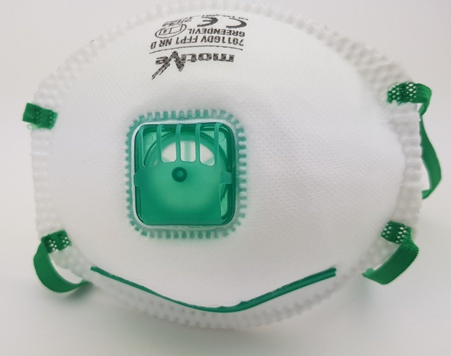 FFP1 protective mask with valve