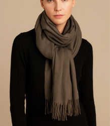 Soft large shawl with tassels uniform classic