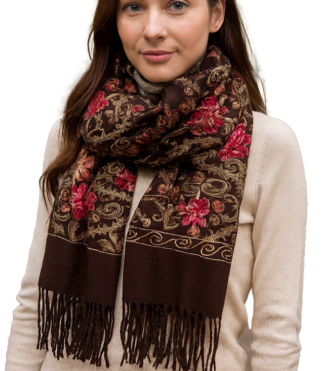 Women's folklore scarf with flower motif and tassels
