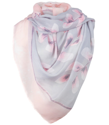 Delikatny długi piękny szal