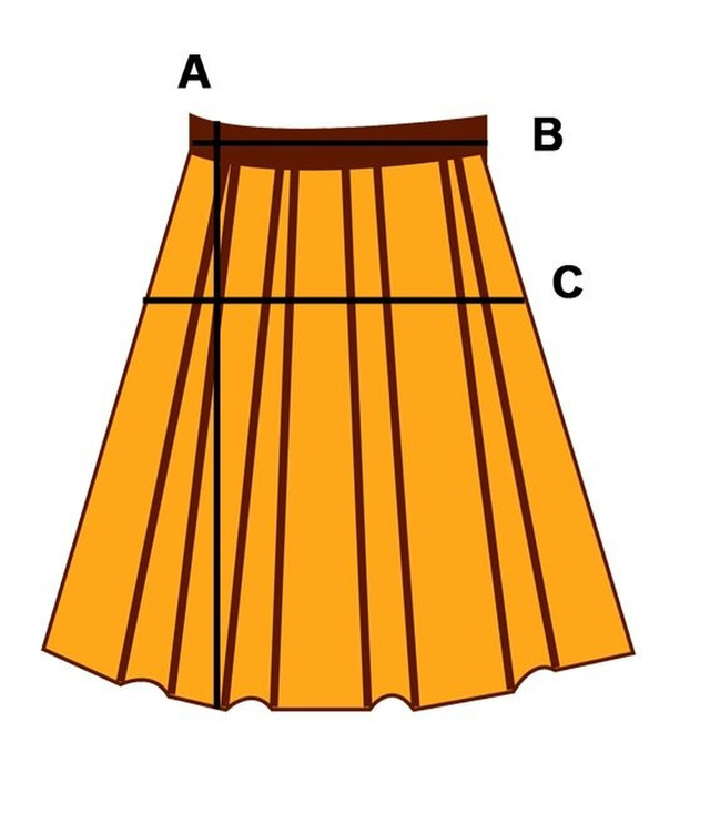 Fashionable pleated skirt with belt