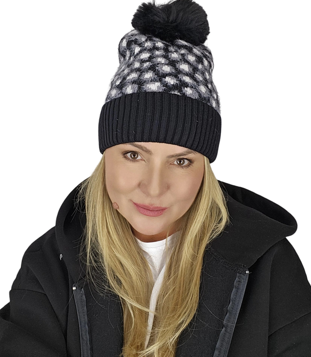 Warm women's cap with pompom autumn winter leopard spots