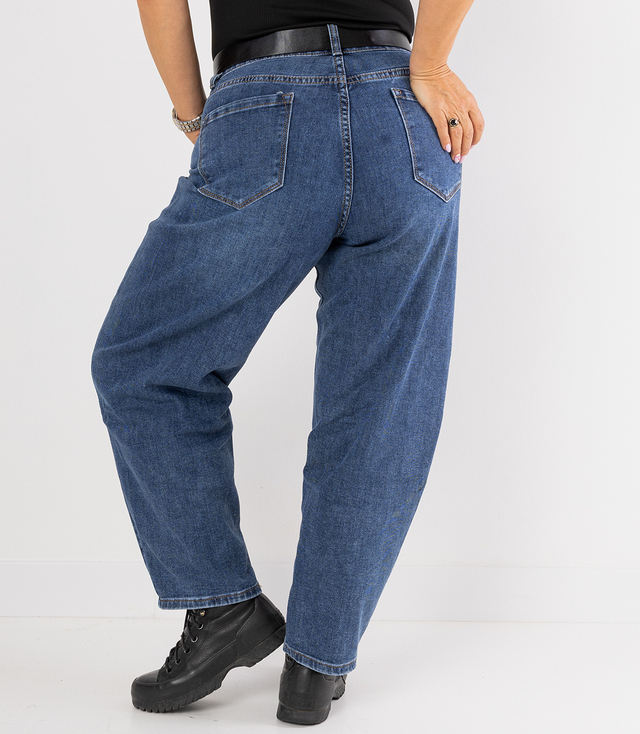 Women's banana fit jeans with belt NEL