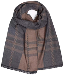 Men's scarf with tassels in patterns