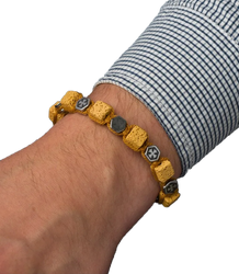 Men's bracelet with natural stones