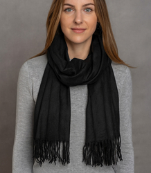 Soft large shawl with tassels uniform classic