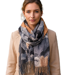 Women's scarf with floral motif and tassels elegant