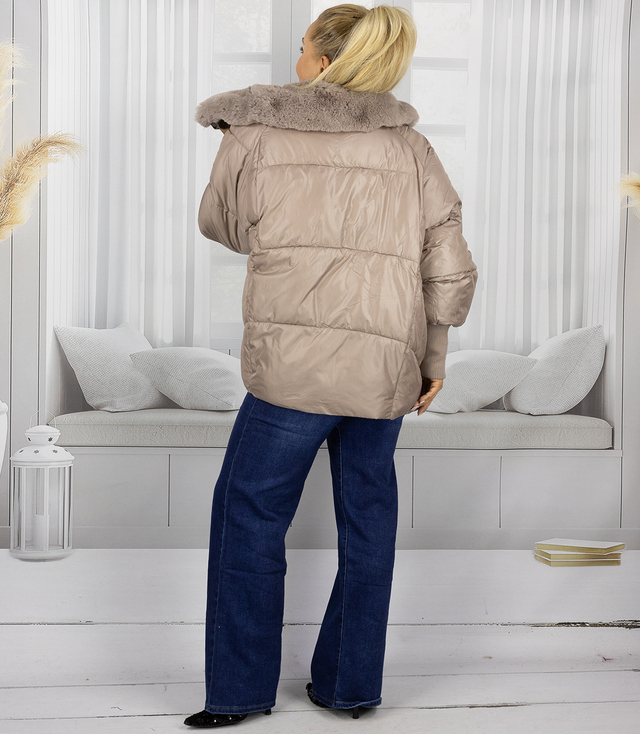 Winter jacket with decorative fur on the collar FIBI