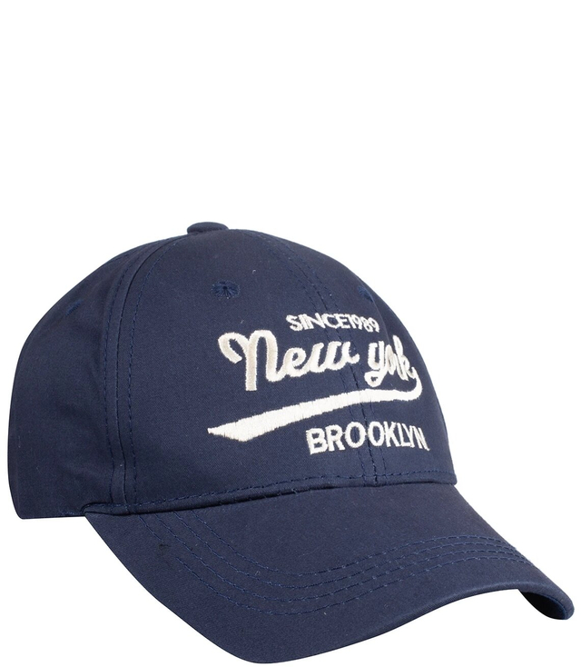 Embroidered baseball cap decorated with the inscription NEW YORK