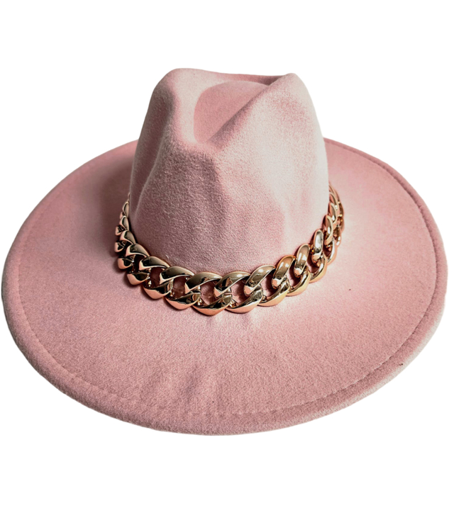 Elegant women's hat with a stylish chain