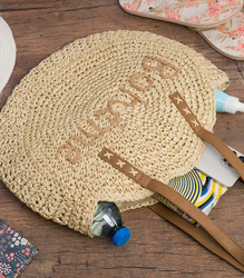 Round braided boho handbag with "Bohème" lettering