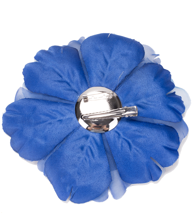 A huge flower brooch pin 15x15cm made of tulle