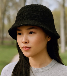 Women's hat made of soft teddy fabric