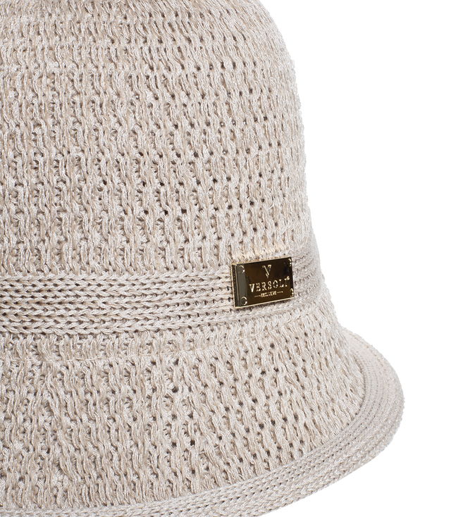 Braided straw hat BUCKET HAT with a decorative plate