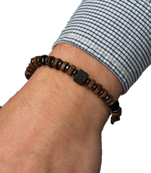 Men's bracelet with natural stones