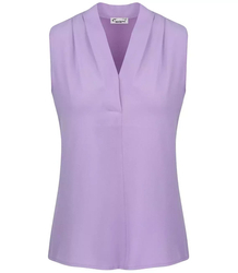 Elegant blouse with a ruffled V-neckline