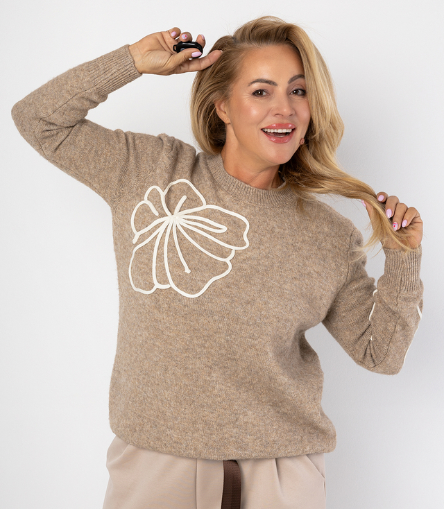 Classic women's sweater with 3D flower applique CLASSIC BLOOM