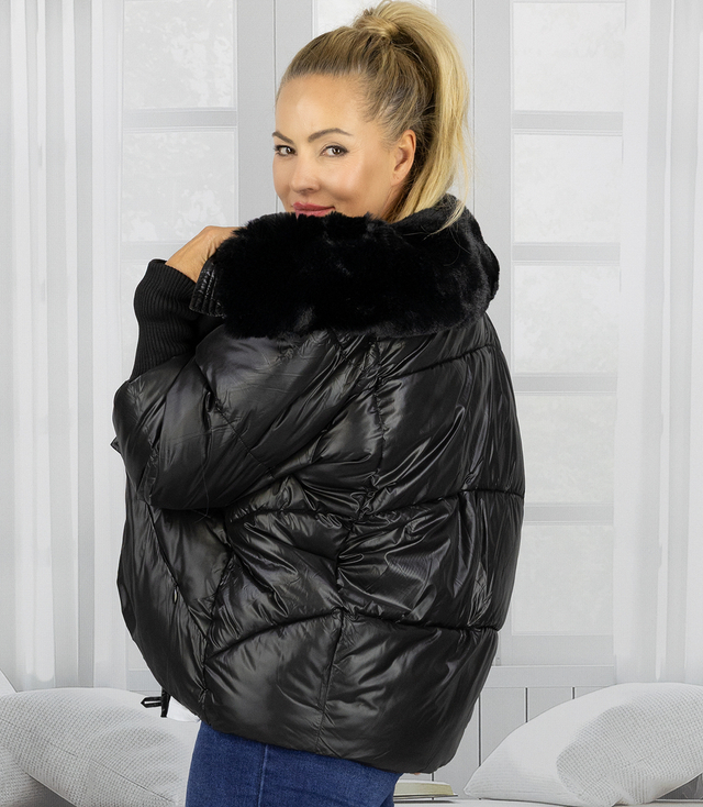 Winter jacket with decorative fur on the collar FIBI