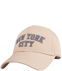Czapka z daszkiem ozdobiona napisem NEW YORK CITY
