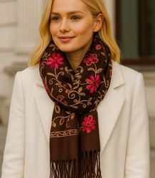 Women's folklore scarf with flower motif and tassels