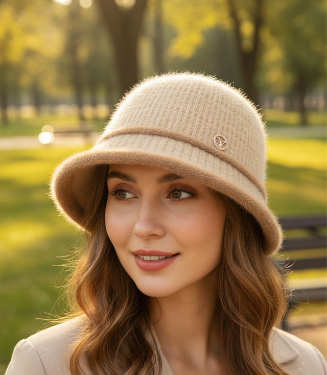 Women's hat cloche patch flower