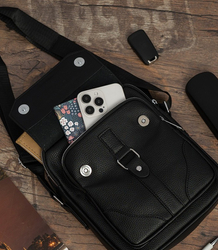 Men's SMALL rectangular padded bag elegant