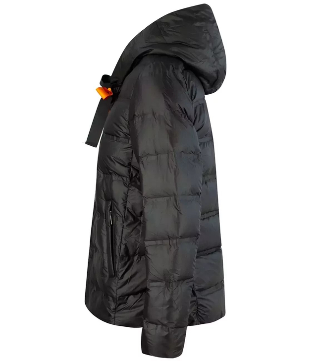 Short quilted transitional jacket with a hood