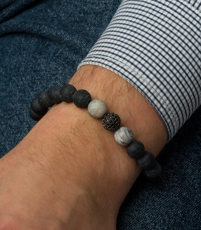 Men's bracelet with natural stones