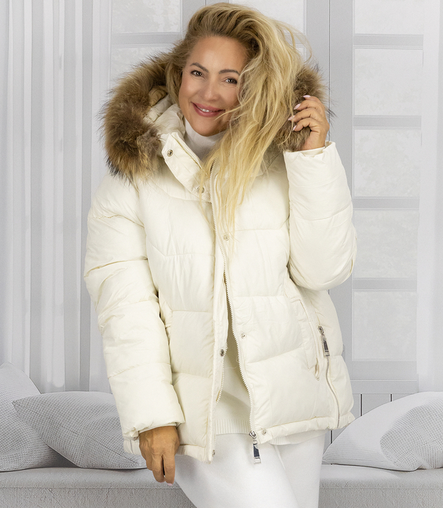 Ciepła kurtka zimowa dłuższa bomberka WINTER QUEEN