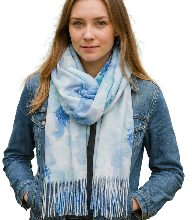 Women's scarf with floral motif and tassels elegant
